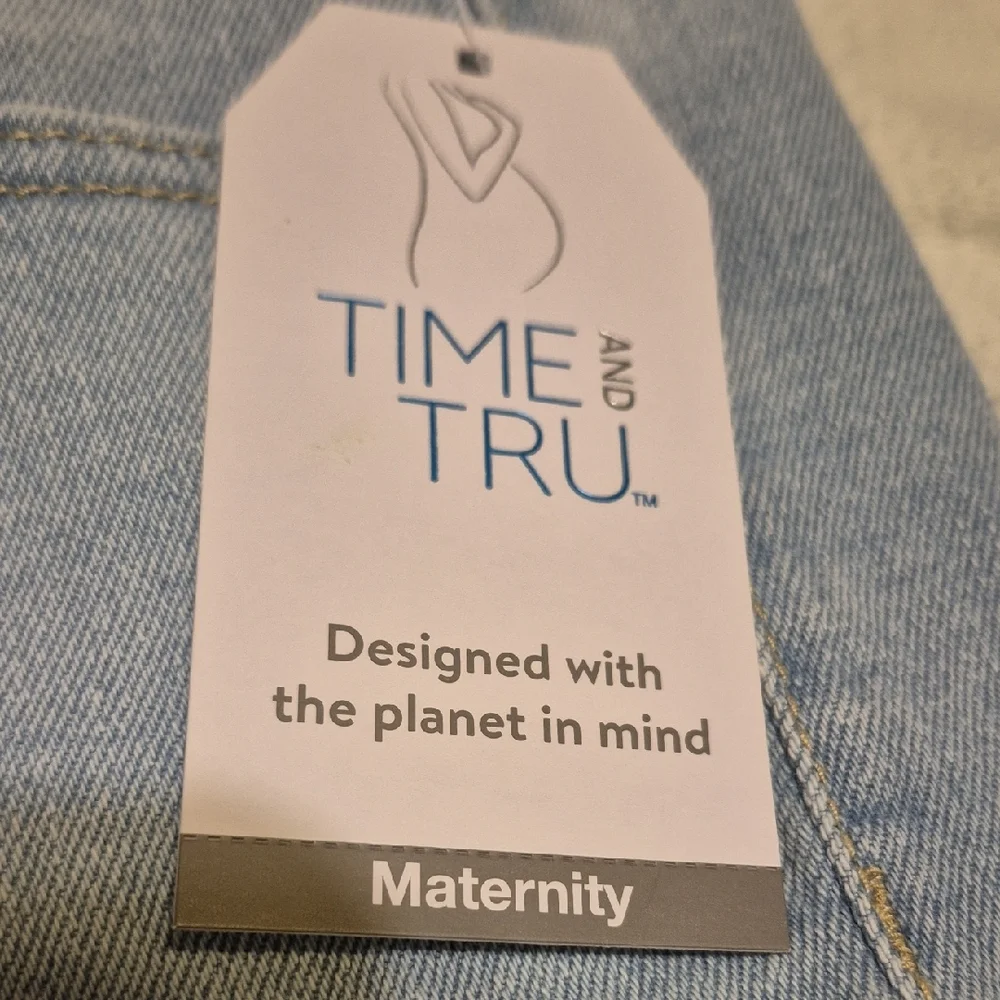 NWT Time and Tru Maternity Denim Shorts - Picture 2 of 5